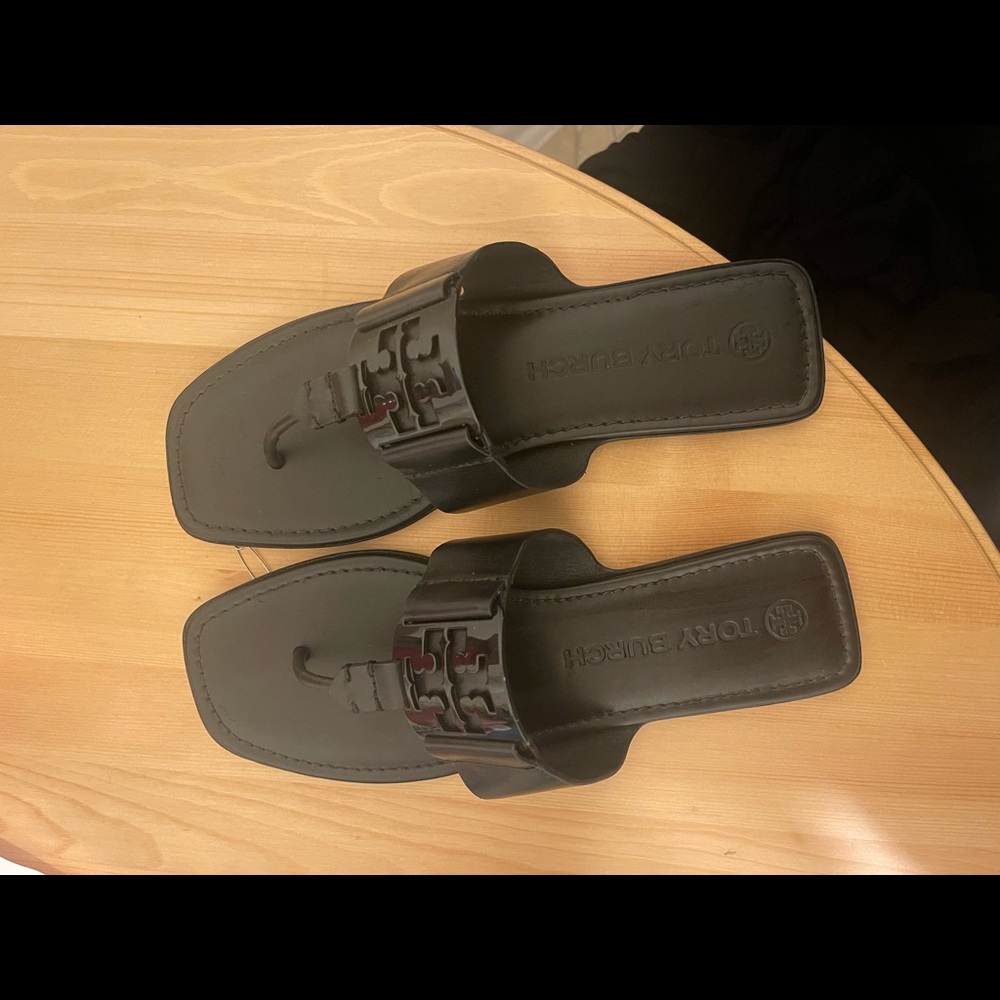 Tory Burch Georgia Sandal Color black